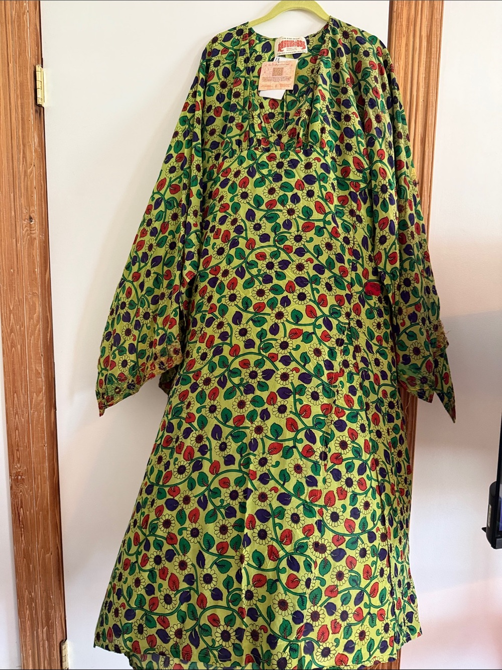 Bohemian Green Floral Maxi Dress with Multicolor Print